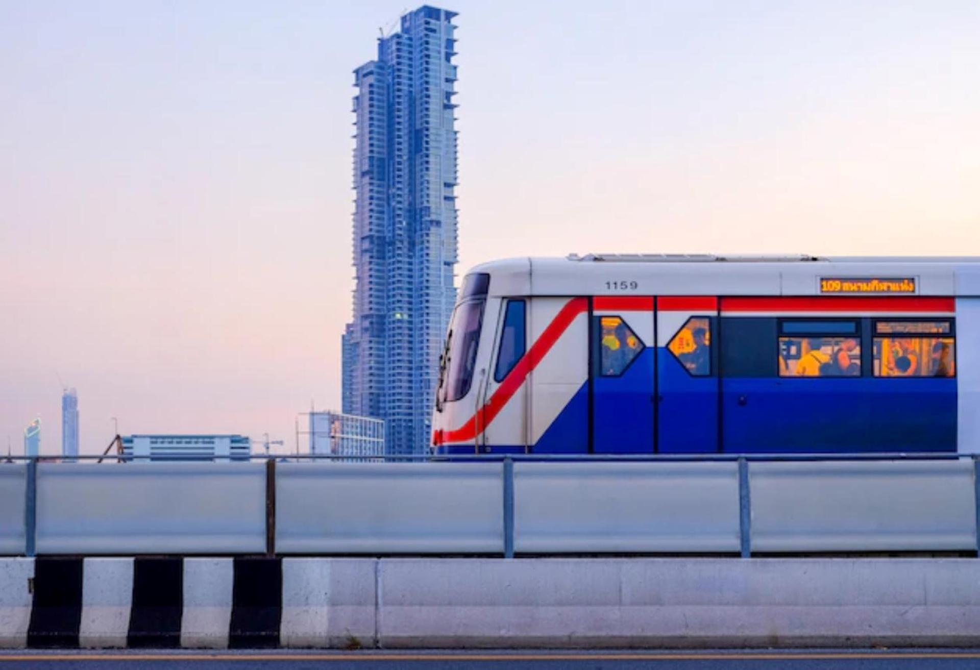 Holiday Inn Express & Suites Bangkok Central Pier By Ihg Eksteriør billede